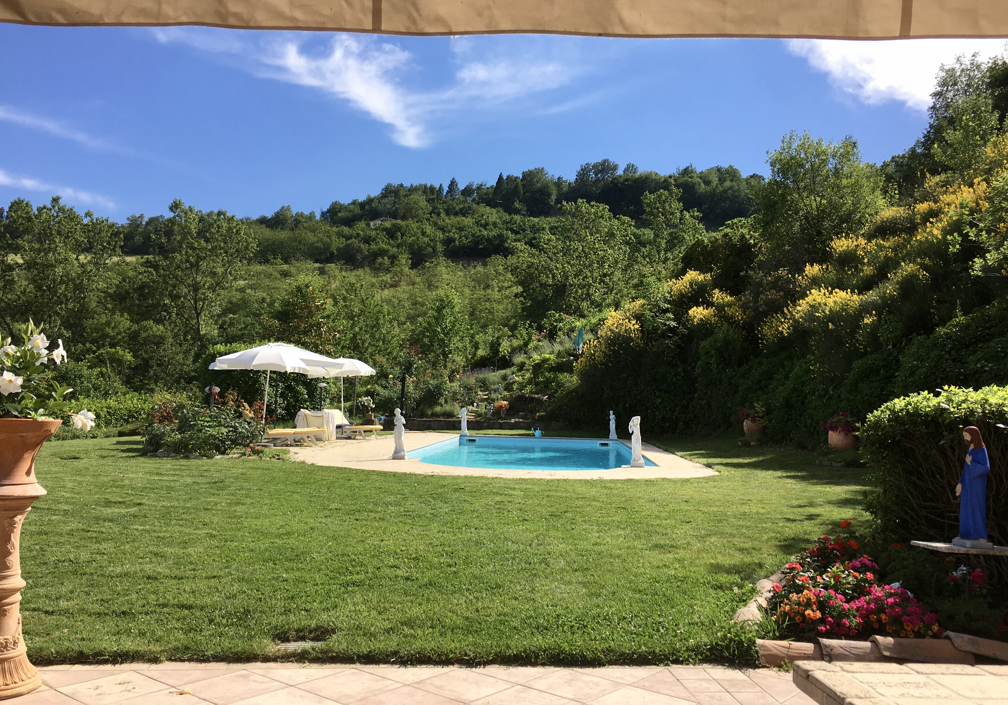 pools, papillons and piemonte – with Gigi and Gastone